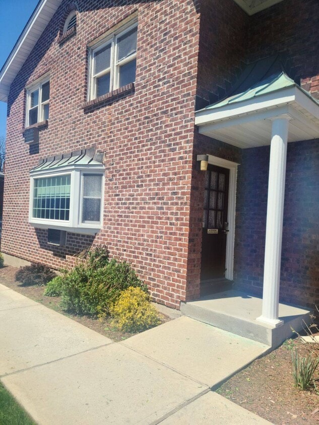 22 Normandy Village Unit 1, Nanuet, NY 10954 Condo for Rent in Nanuet