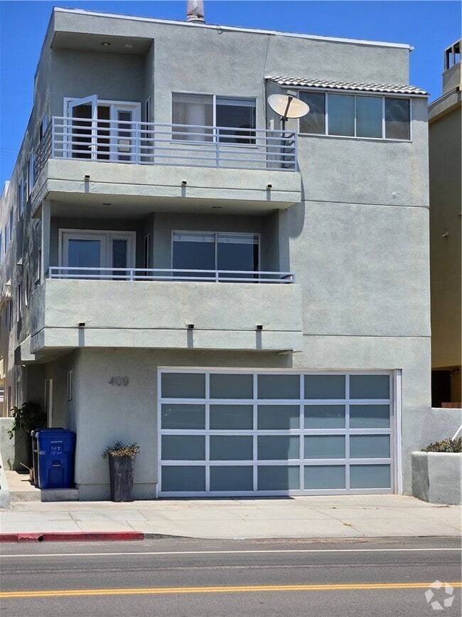 Building Photo - 409 15th St