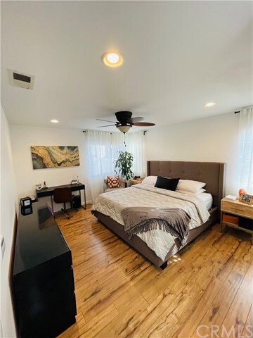 Building Photo - 7881 Woodlake Dr