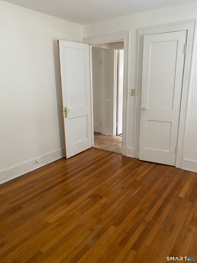 Foto del edificio - 117 Golden Hill St