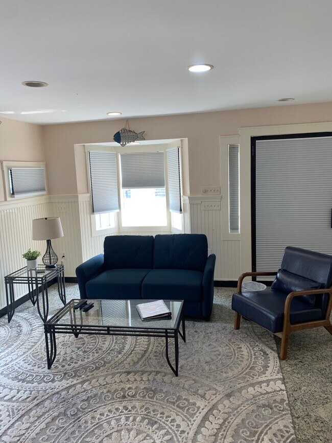 Foto del edificio - 572 Main St