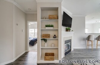 Building Photo - 10 Primrose Way