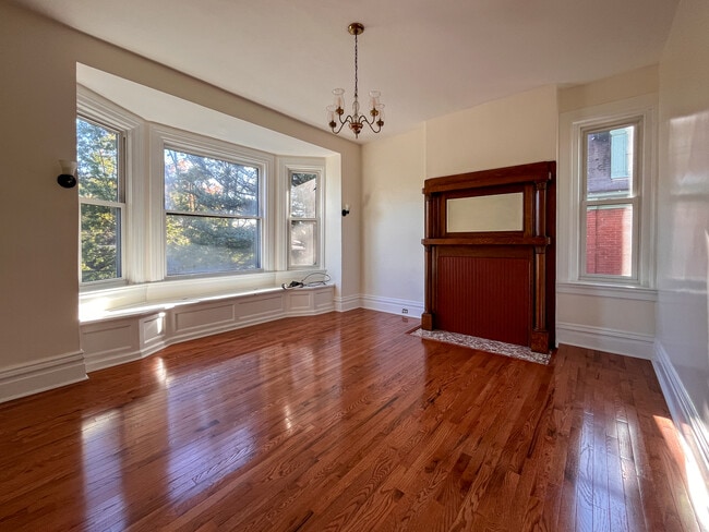 Building Photo - 926 Savannah Ave