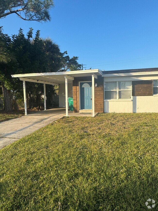 Building Photo - 820 Juanita Cir