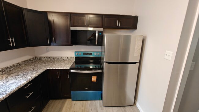 Photo - 1218 Veto St Townhome