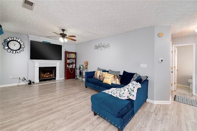 Building Photo - 6675 Princeton Park Ct