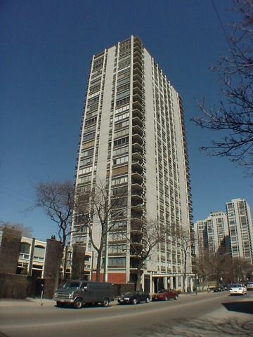 Primary Photo - 1355 N Sandburg Terrace