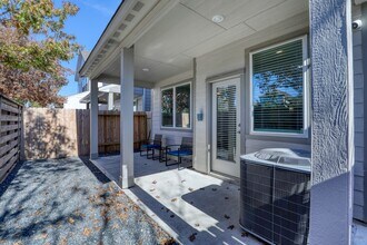Building Photo - 3110 Moontide Ln