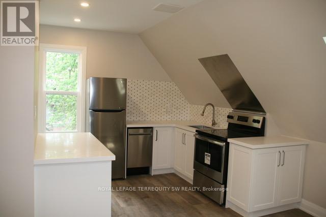 Photo du bâtiment - 115 Madison Ave