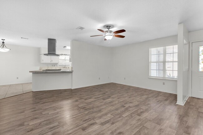 Foto del edificio - 202 Summer Ln