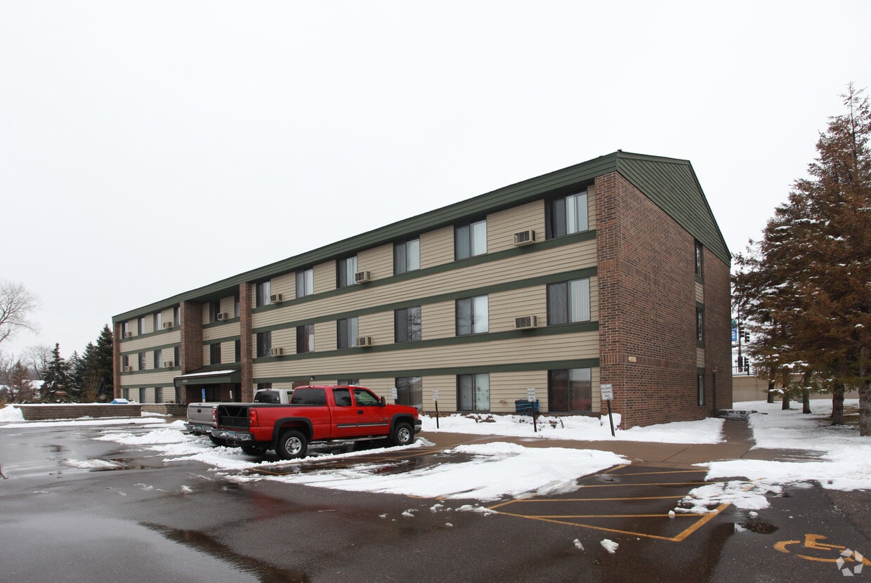 Building Photo - Cunningham Apartments