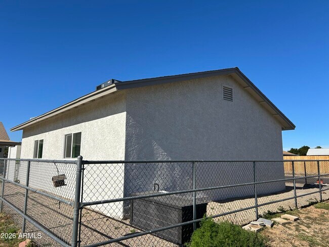 Foto del edificio - 14039 N 181st Ave