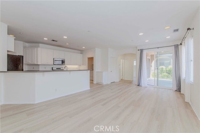 Building Photo - 6 Bolinas