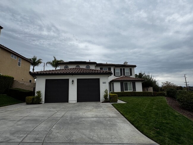 Building Photo - Gorgeous 4 Bedroom Home with Private Pool and Spa in Bear Creek