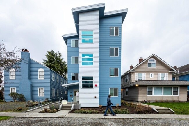 Building Photo - Cantor Studios