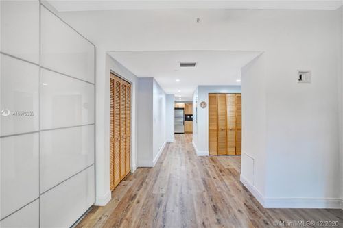 Building Photo - 111 E Flagler St
