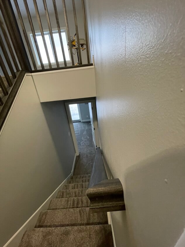 18448 English Ave, Farmington, MN 55024 Townhome Rentals in