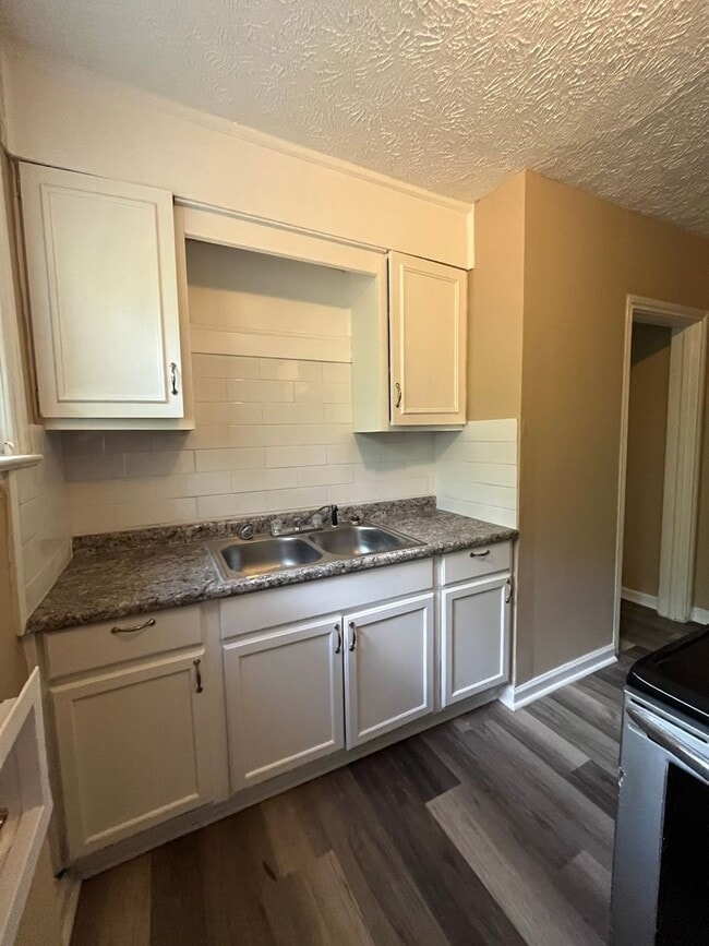 Building Photo - 39 Muscogee Dr