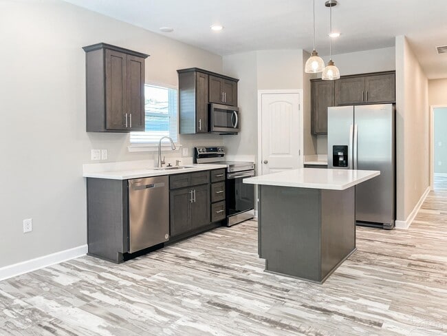 Foto del edificio - 5180 Burlington Ave