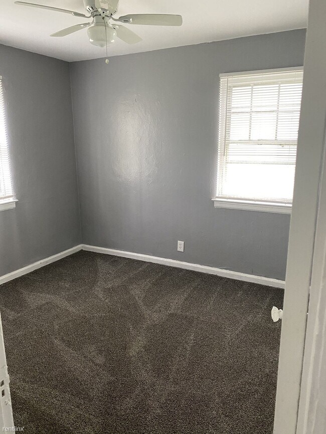 Foto del edificio - 2 br, 1 bath House - 449 W Stewart St