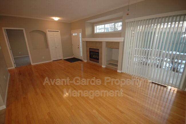 Photo du bâtiment - 420 Cranberry Way