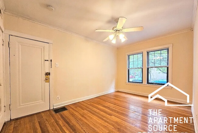 Foto del edificio - 1202 W Wellington Ave