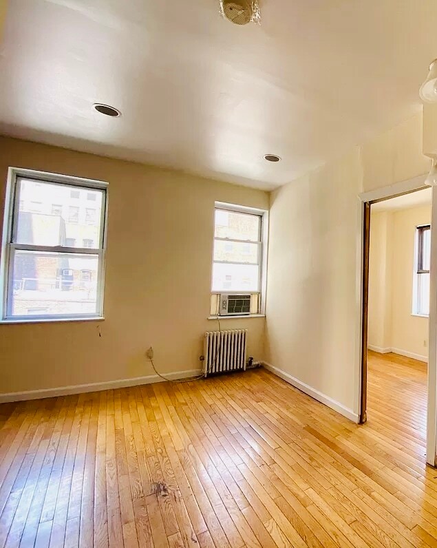 Living Area - 5 Rivington St