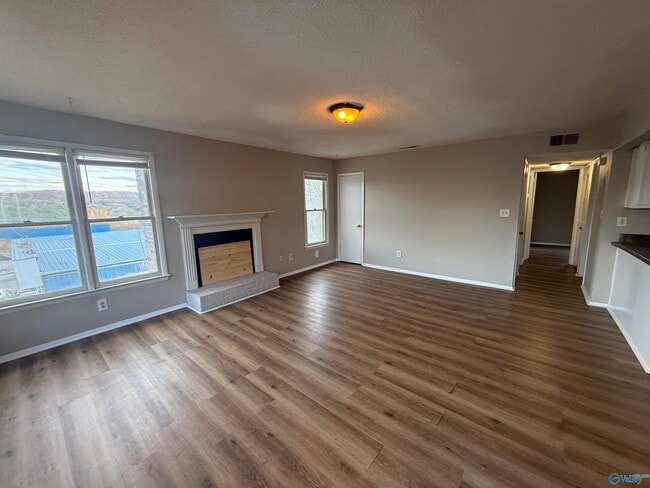 Foto del edificio - 3925 Highridge Dr SW