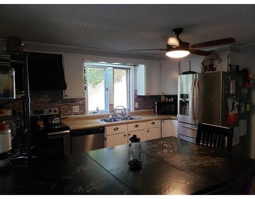 Building Photo - 17 Mountainshire Dr