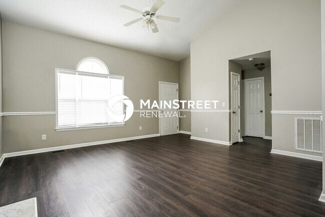 Foto del edificio - 3 Bedroom Pet-Friendly Home in Raleigh, NC...