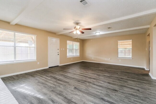 Foto del edificio - 23303 Upper Falls Ct