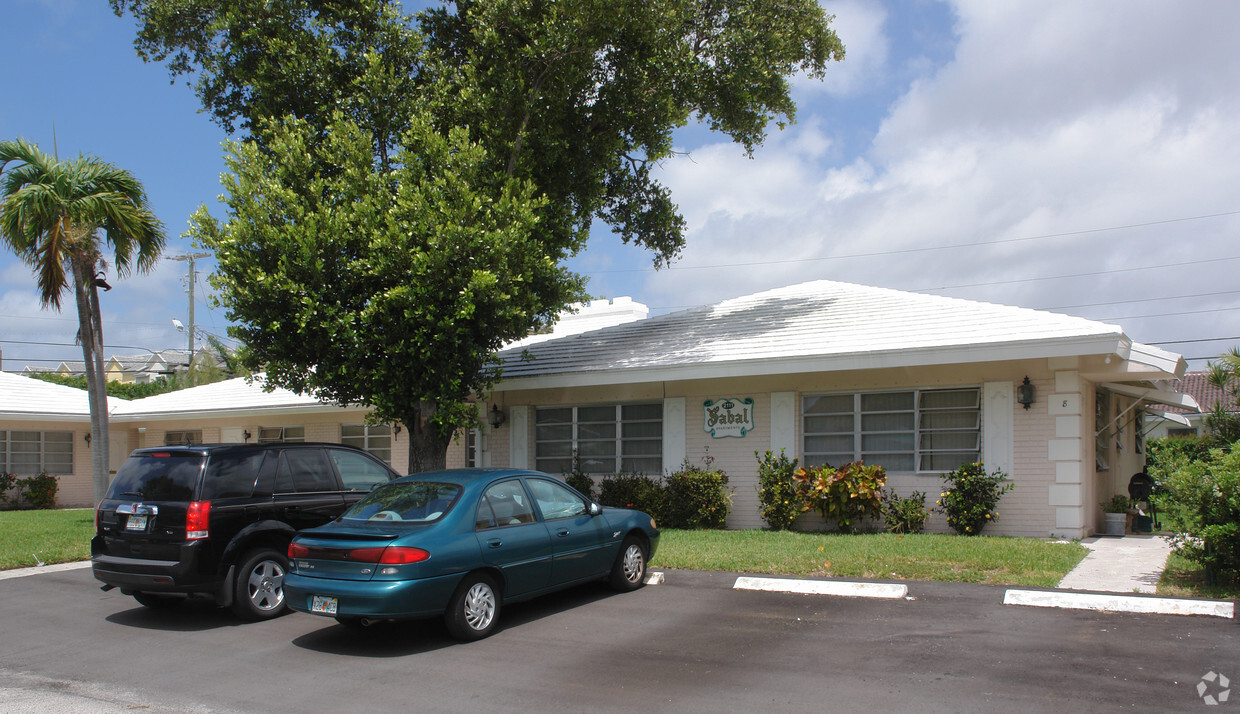 Building Photo - Sabal Apartments