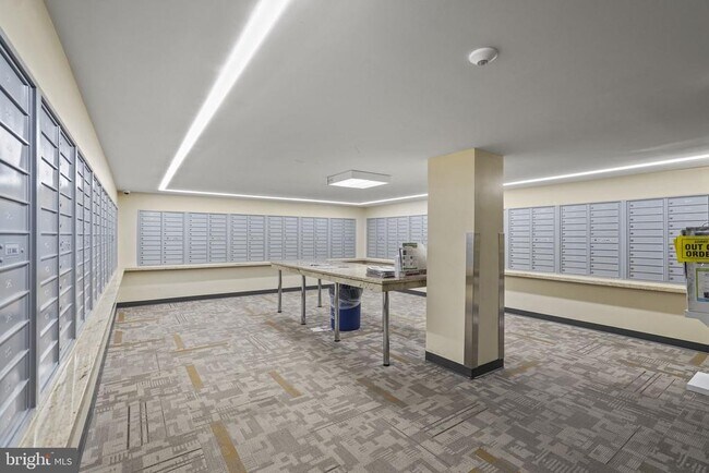 Foto del edificio - 4600 Duke St