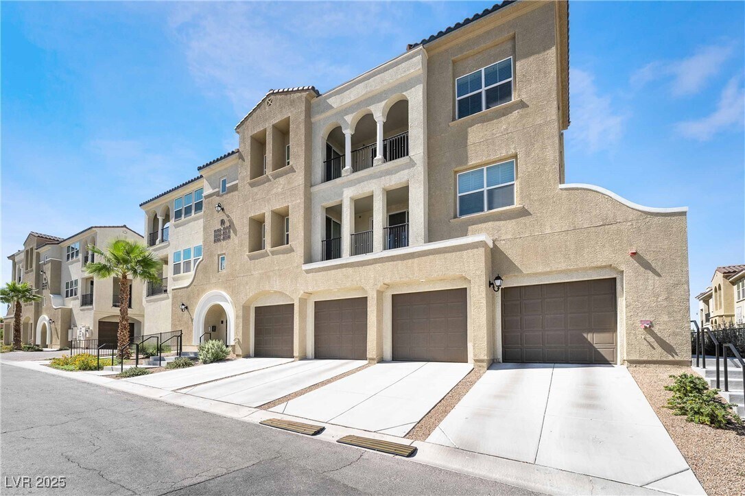 Foto principal - 2555 Hampton Rd