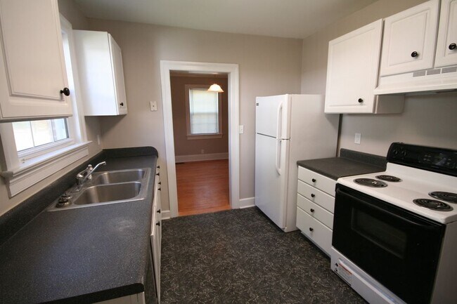 Building Photo - 1309 Park Ave A