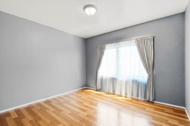 Building Photo - 4346 W 177th St