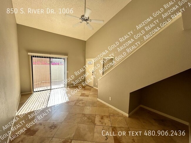 Foto del edificio - 850 S River Dr