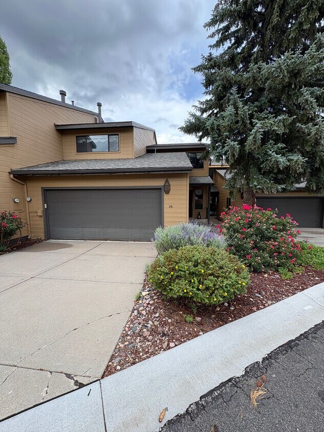 Foto principal - Vacation Rental: Golf Course Views Country Club Townhome