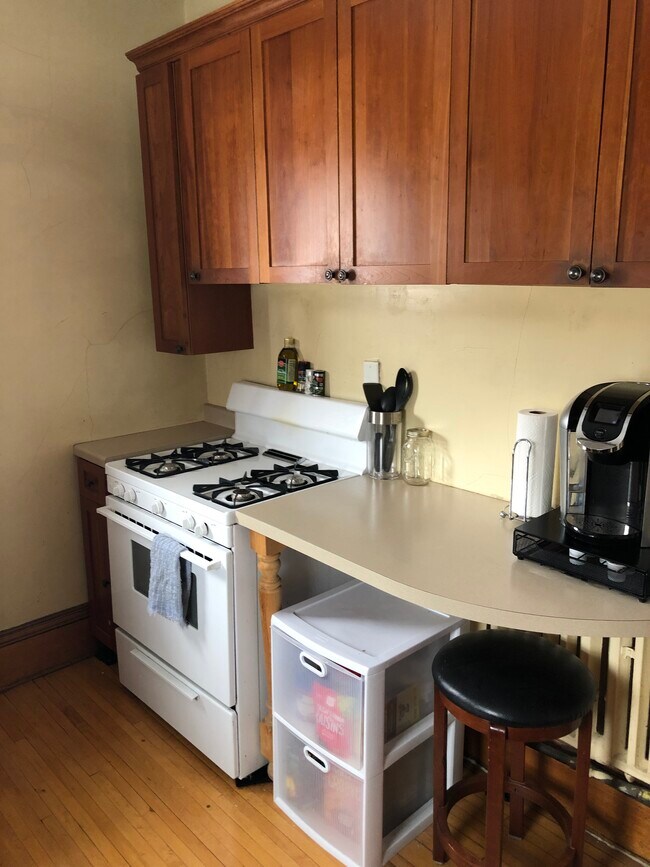 cocina - 136 Wilder St