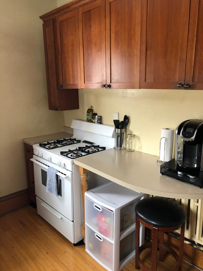 kitchen - 136 Wilder St