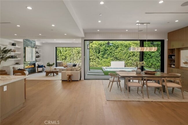 Foto del edificio - 13627 Chandler Blvd