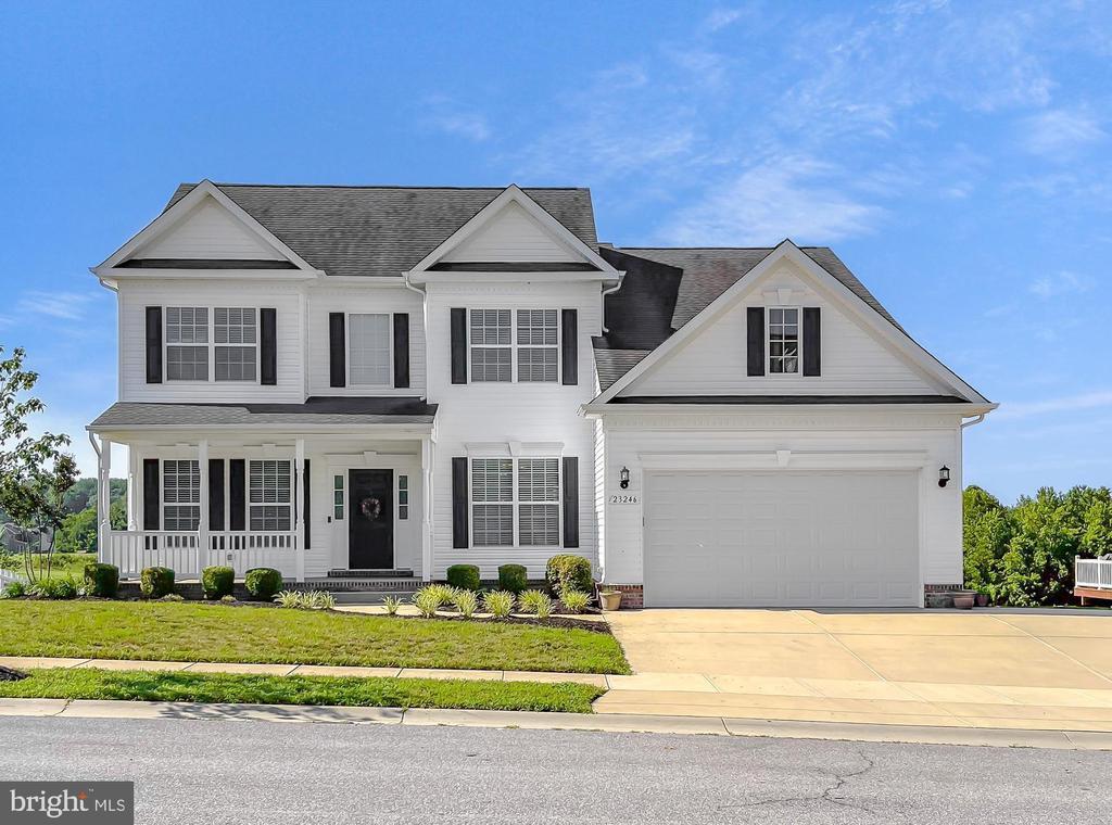 Foto principal - 23246 Lindsay Dr