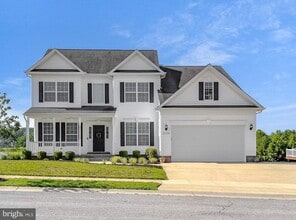 Building Photo - 23246 Lindsay Dr