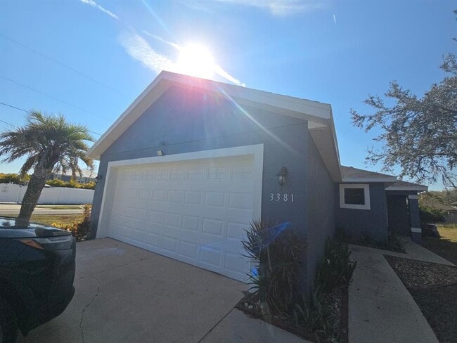 Building Photo - 3381 Houle Ave