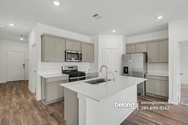 Building Photo - 4222 Multnomah Fls Dr
