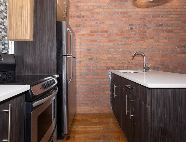 Foto del edificio - 410 Gates Ave