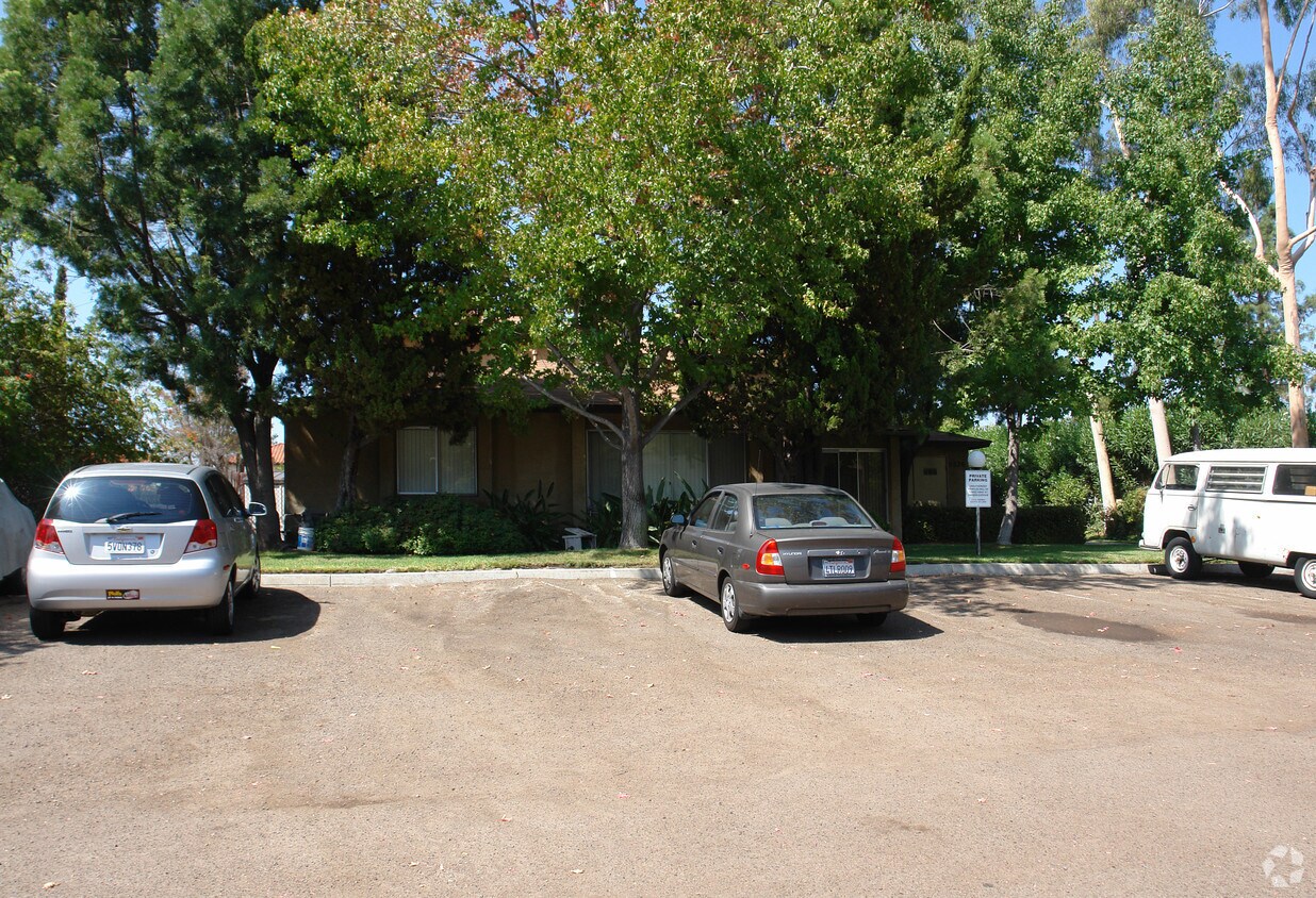Building Photo - 5526 Shasta Ln