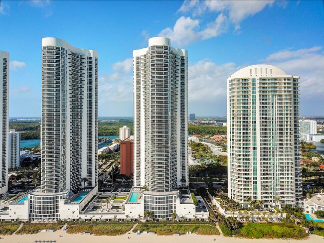 Building Photo - 16001  Collins Ave  4101