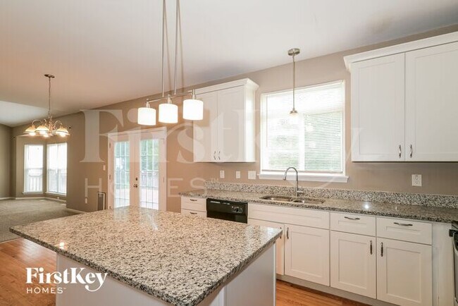Foto del edificio - 74 Huckleberry Ct