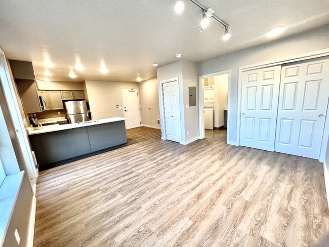 Building Photo - 2330 Yakima Ct